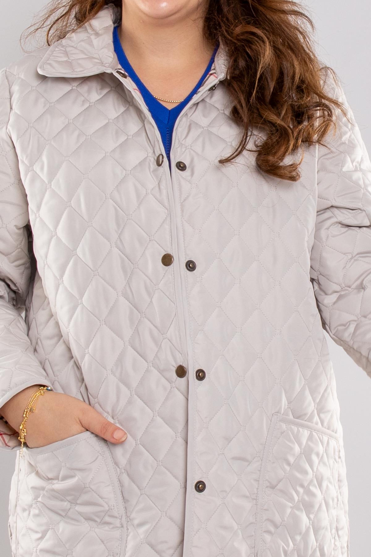 1007 Büyük Beden Baklava Desen Önden Cepli Çıtçıtlı Kadın Mont