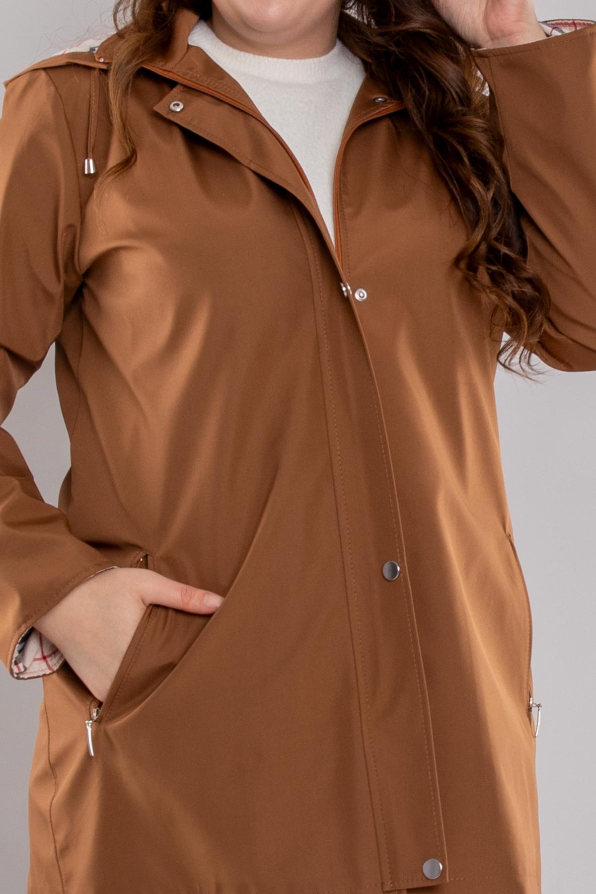 1017 Büyük Beden Cep Fermuarlı Beli Bağcıklı Kapüşonlu Kadın Trençkot