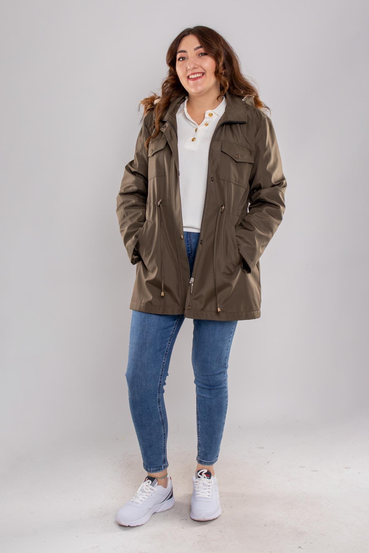 1027 Büyük Beden İçi Kürklü Kapüşonlu 4 Cep Beli Bağcıklı Kadın Kap