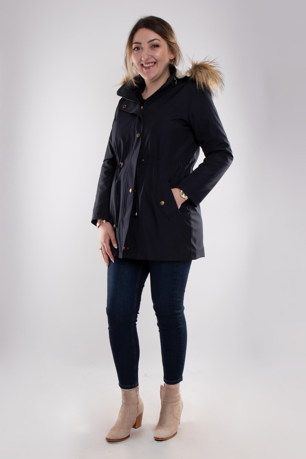 1033 Büyük Beden İçi Kürklü Cep Çıtçıtlı Beli Bağcıklı Kap