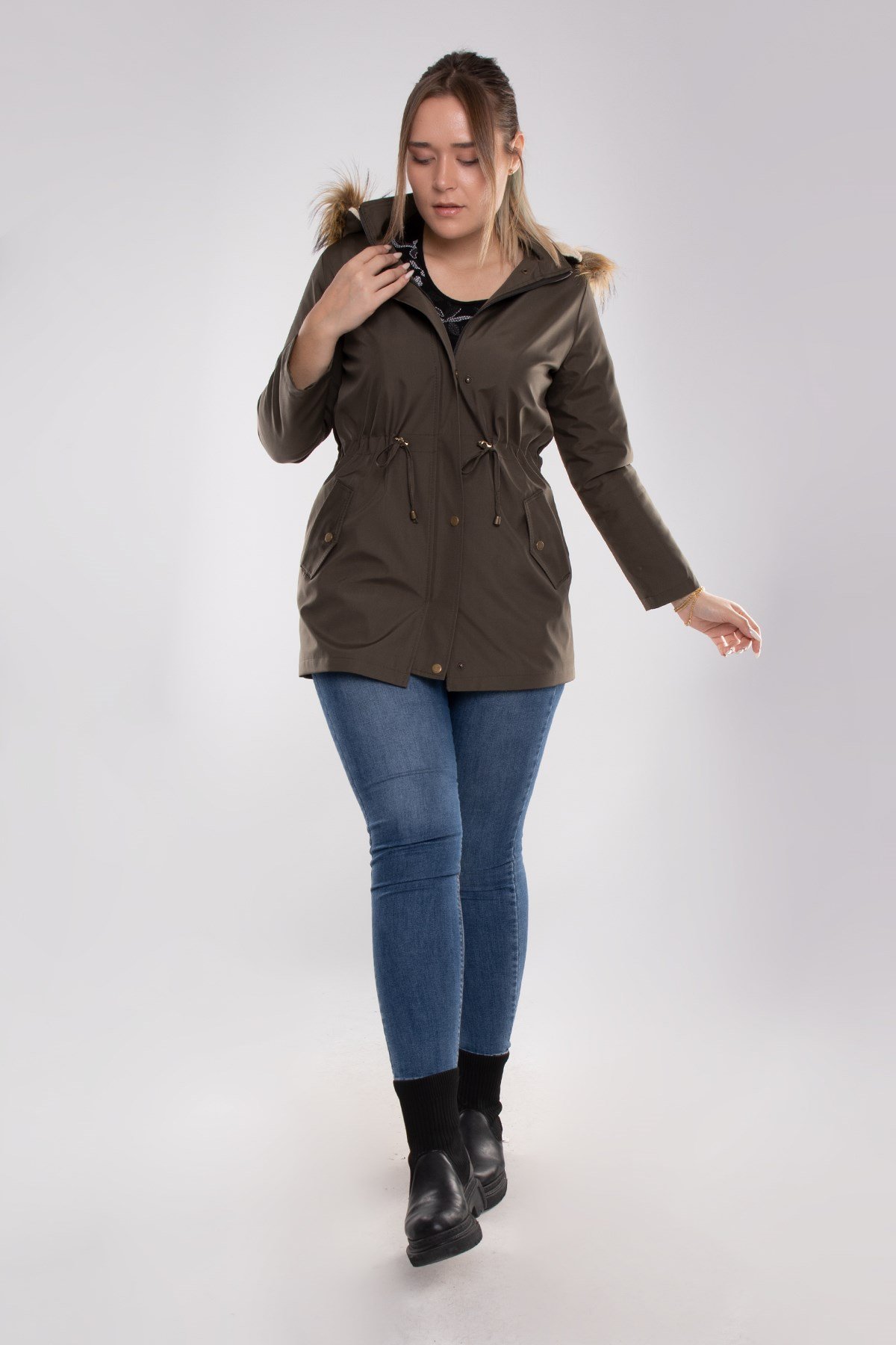 1033 Büyük Beden İçi Kürklü Cep Çıtçıtlı Beli Bağcıklı Kap