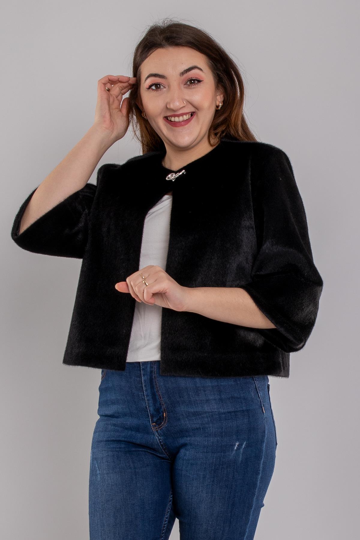 1040 Astragan Kısa Broşlu Kürüklü Ceket