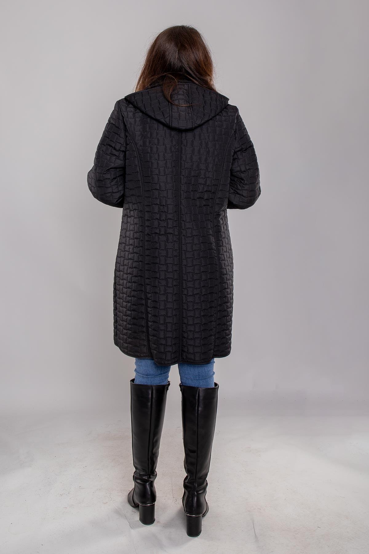 1062-1 Battal İçi Taytüyü Kapitone Kapüşonlu Kadın Mont