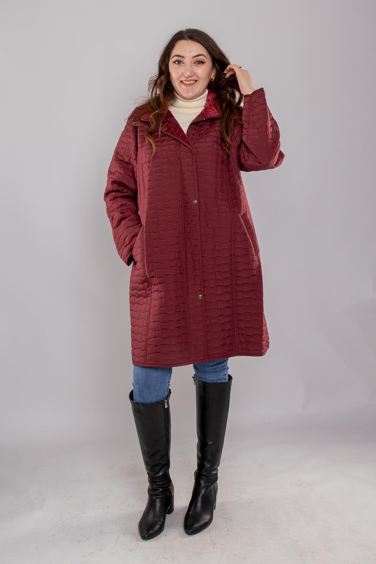 1062-1 Battal İçi Taytüyü Kapitone Kapüşonlu Kadın Mont