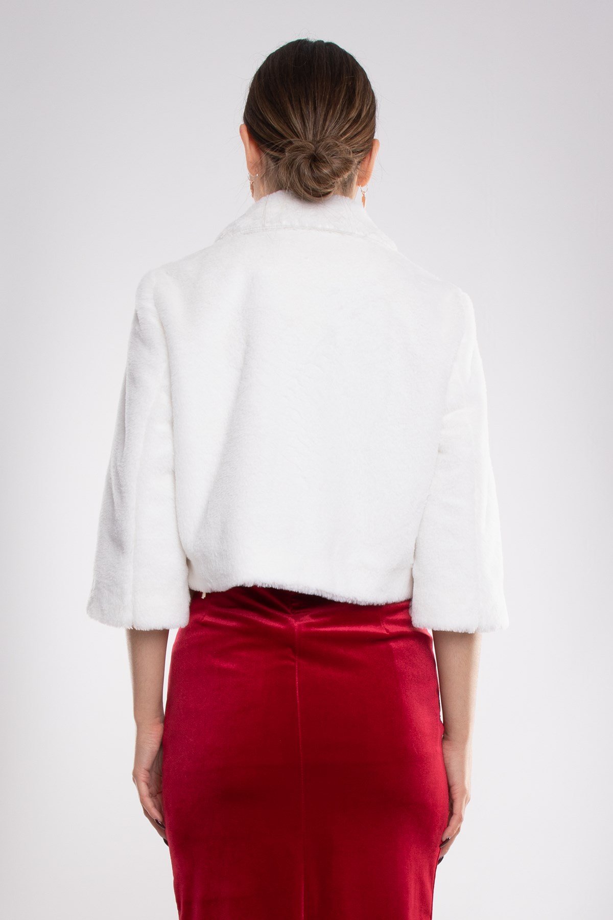 1065 Büyük Beden Yaka Çıtçıtlı Kürklü Kısa Ceket