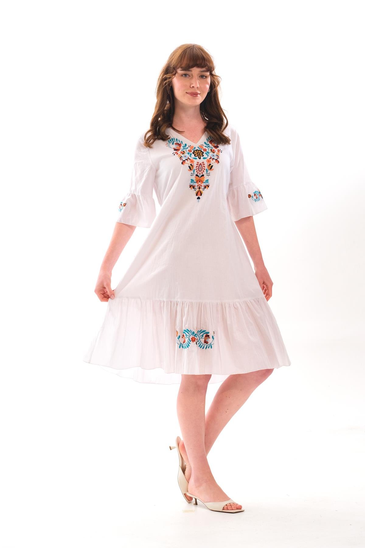 1068 Kol Eteği Valonlu Vyaka Nakışlı Otantik Elbise