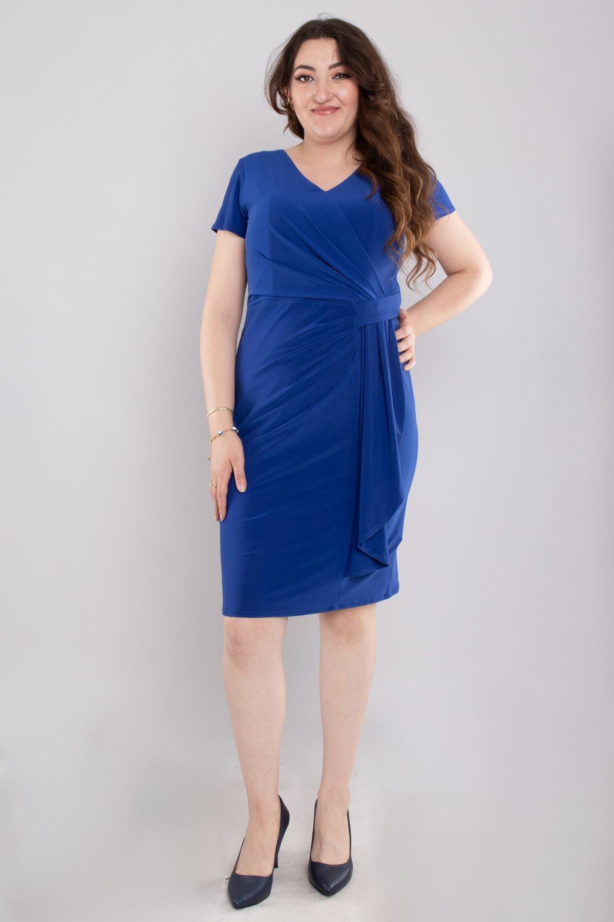 107 Büyük Beden Yandan Geçmeli Vyaka Drape Kısa Buzi Elbise