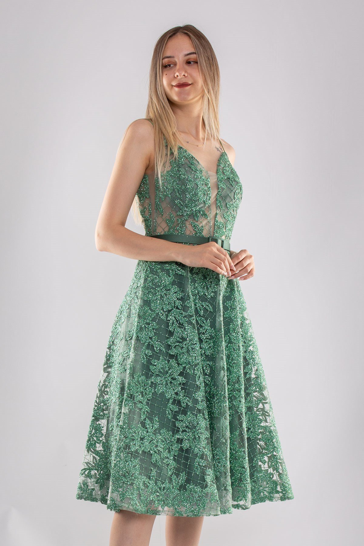 1286 İpAskı Sim Nakışlı Transparan Çan Etek Midiboy Elbise