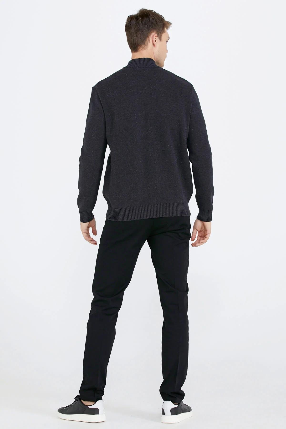 14242 Nakış Detaylı Cepli Erkek Triko Ceket