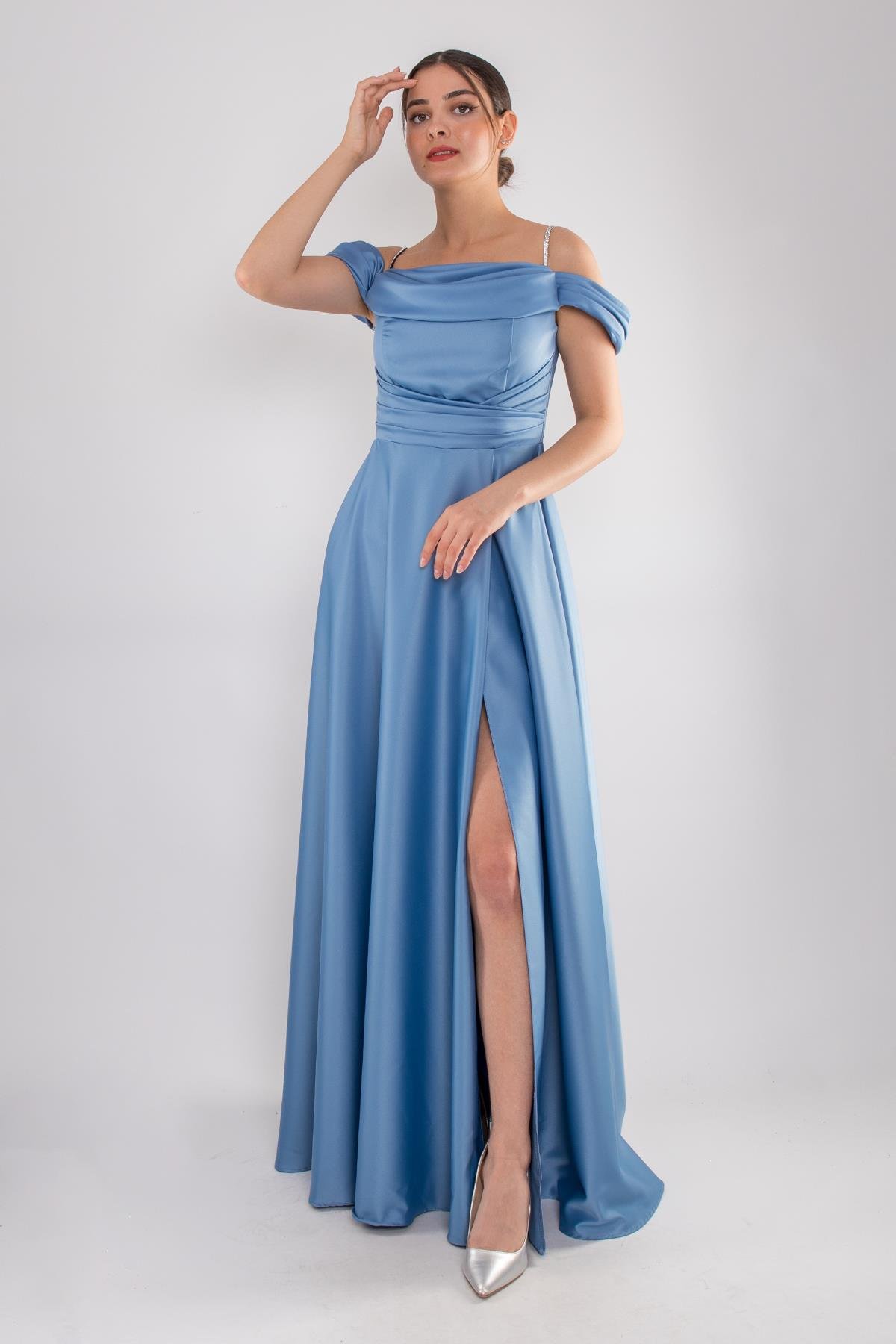 1440 Şalyaka Beli Drape İpAskı Uzun Saten Elbise