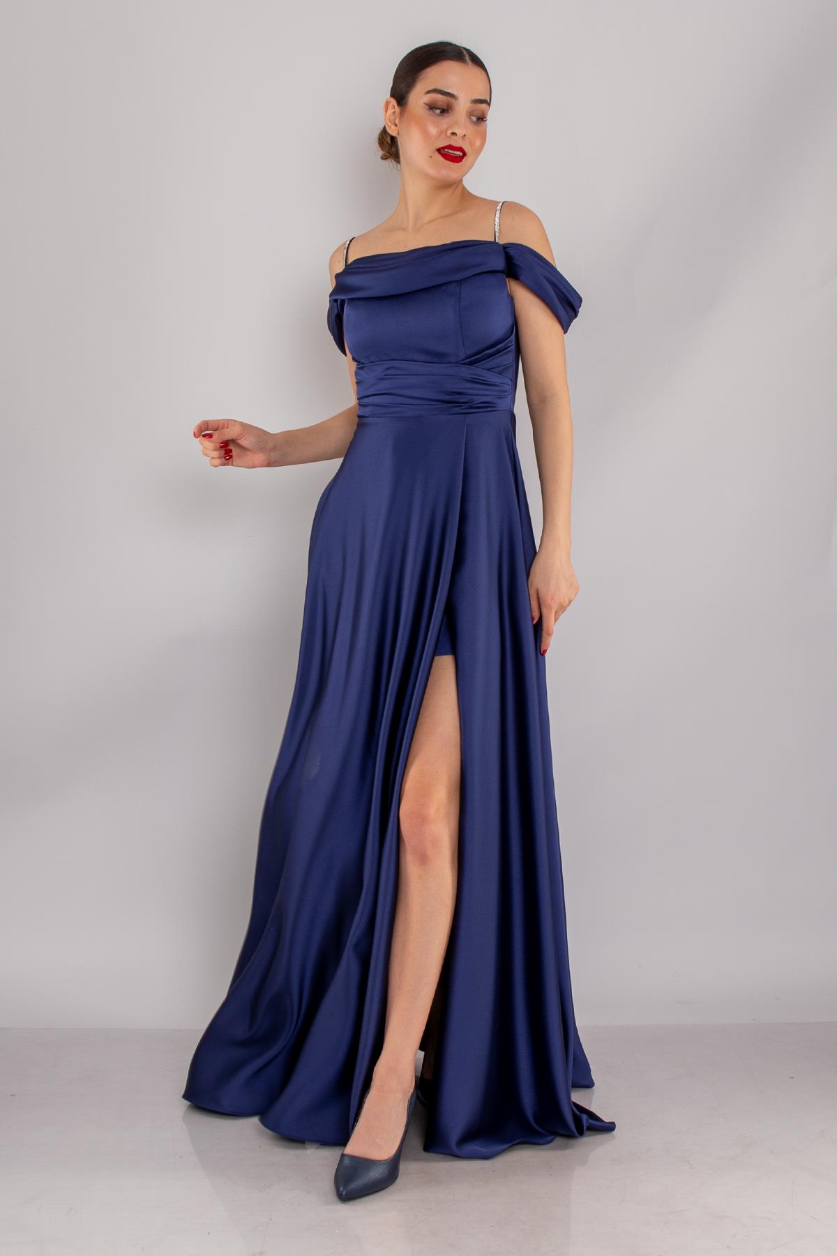 1440 Şalyaka Beli Drape İpAskı Uzun Saten Elbise