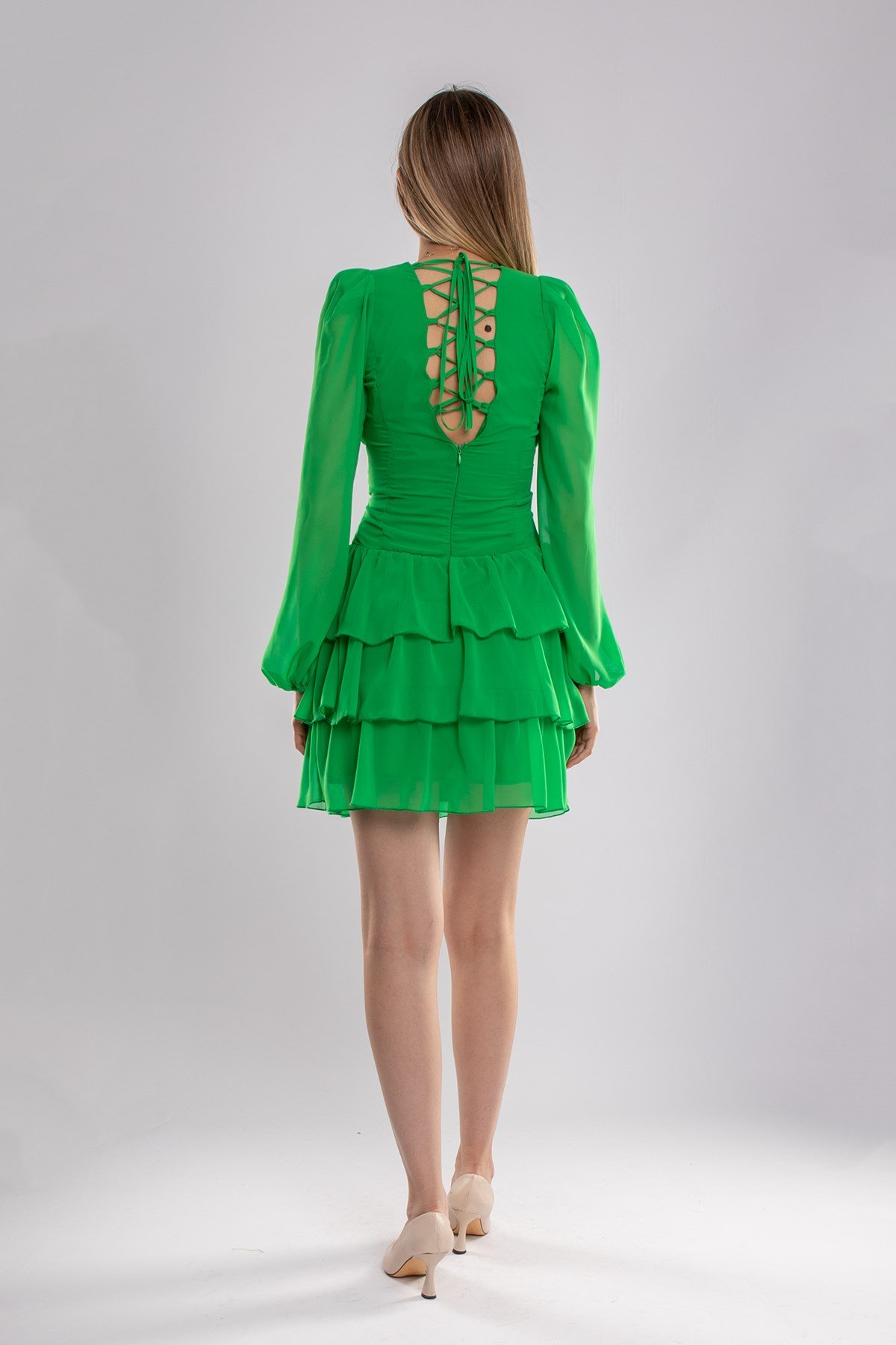 1524 Tül Kol Beli Çapraz Tokalı Kısa Şifon Elbise