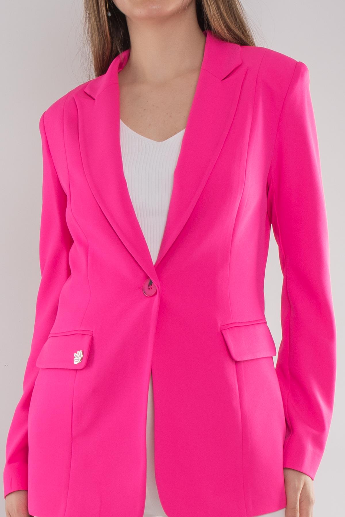 1942 Tek Düğme Cep Broşlu Kapaklı Kadın Ceket