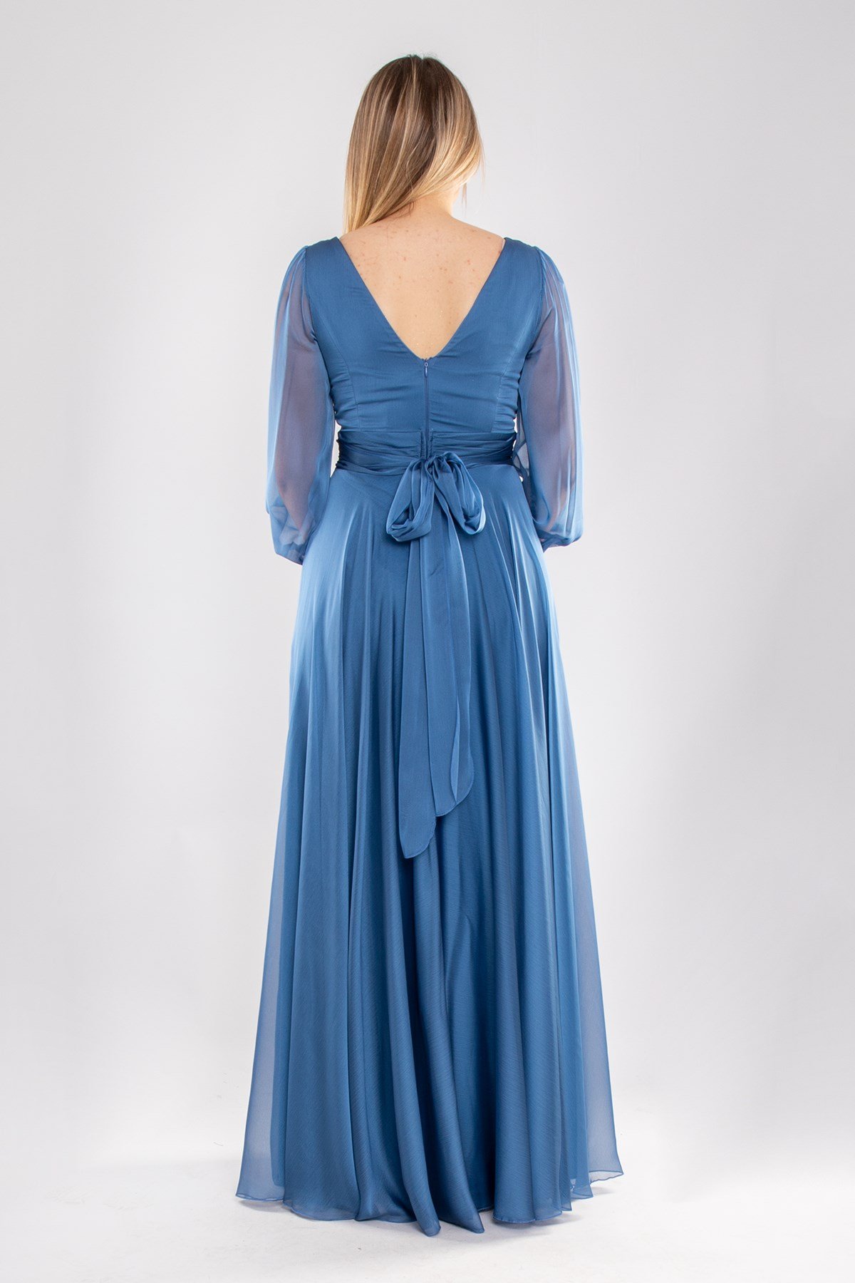 2082 Büyük Beden Kristal Şifon Kruvaze Yaka Yırtmaçlı Kollu Uzun Abiye