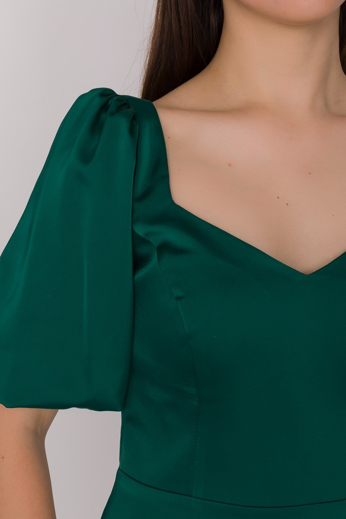 2087 KB Balon Kol Eteği Fırfırlı Saten Kısa Elbise