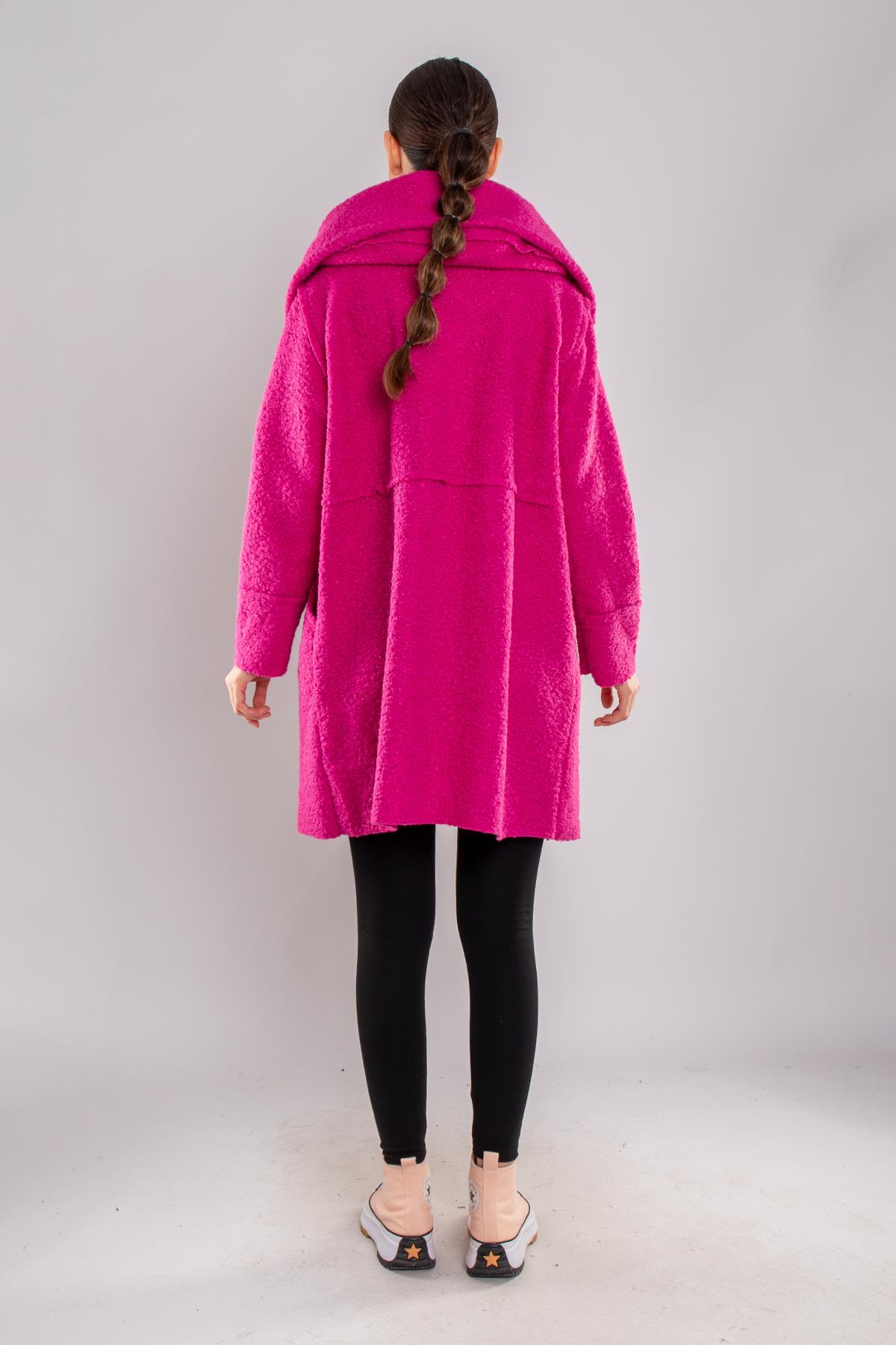 21224 4 Düğmeli Kapüşonlu Keçe Kaban