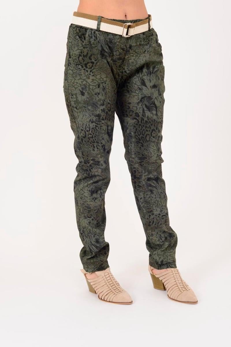 21980 Safari Desen Kemerli Pantolon