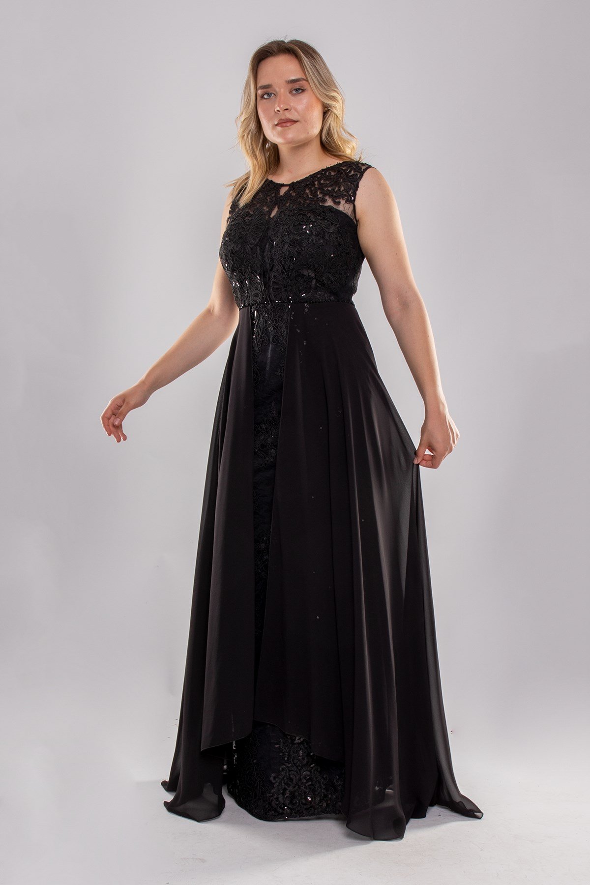 22417 Büyük Beden Nakışlı Tül Etek Detay Uzun Abiye