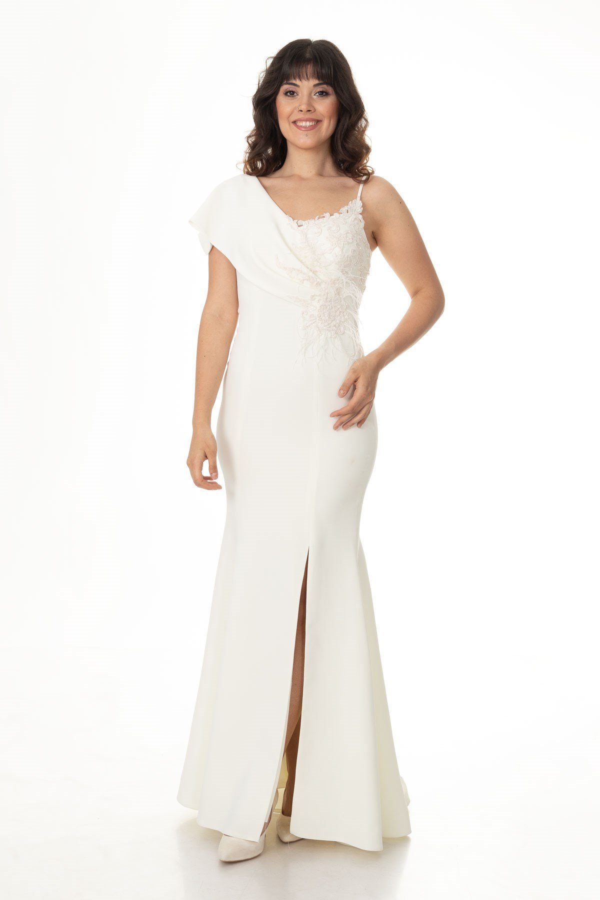 233 ASİMETRİK KOL NAKIŞLI UZUN KREP ABİYE