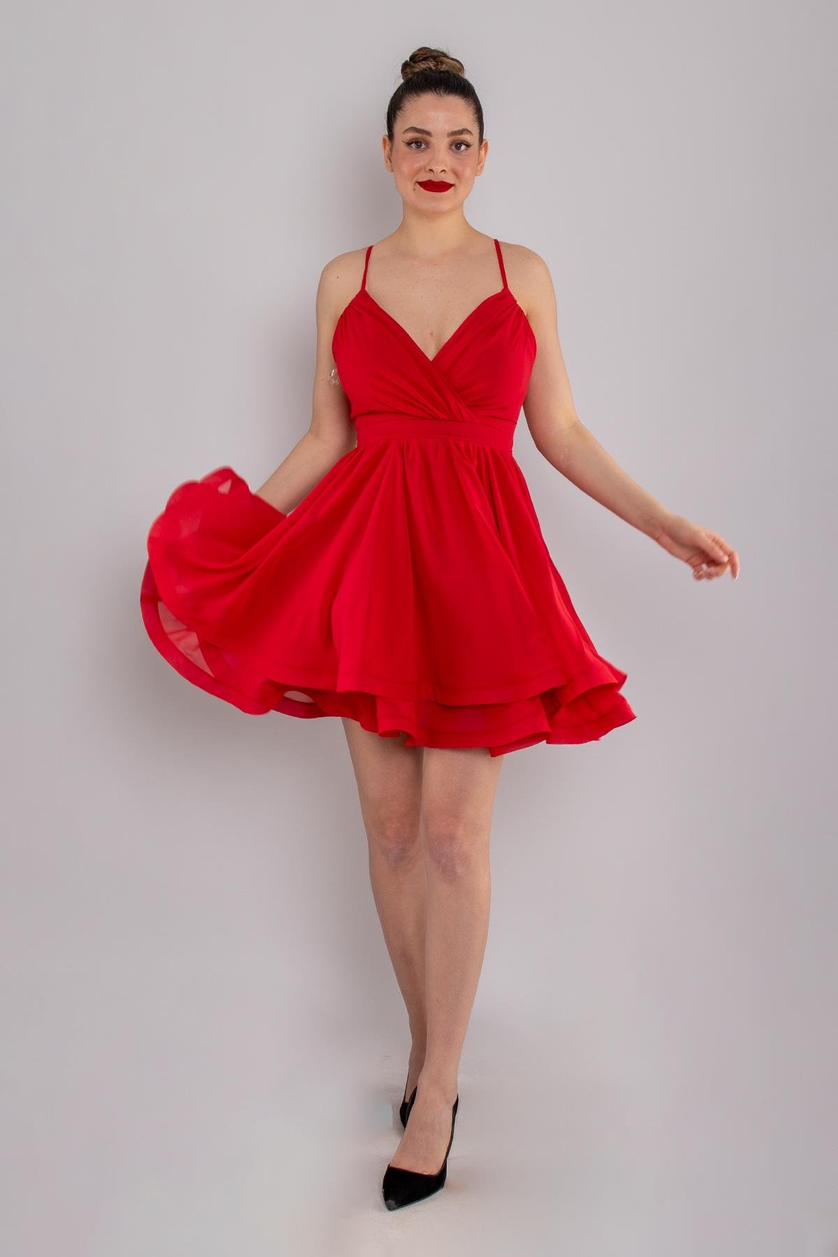 237 İp Askılı Sırt Bağlamalı Kloş Kısa Elbise