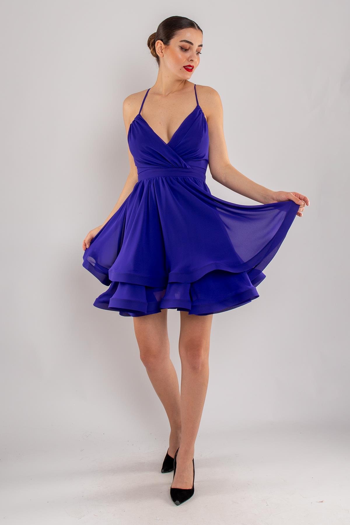 237 İp Askılı Sırt Bağlamalı Kloş Kısa Elbise