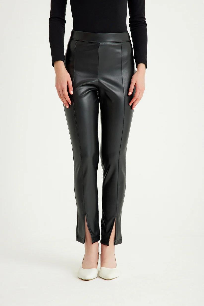 23K232 Önü Yırtmaçlı Deri Tayt Pantolon
