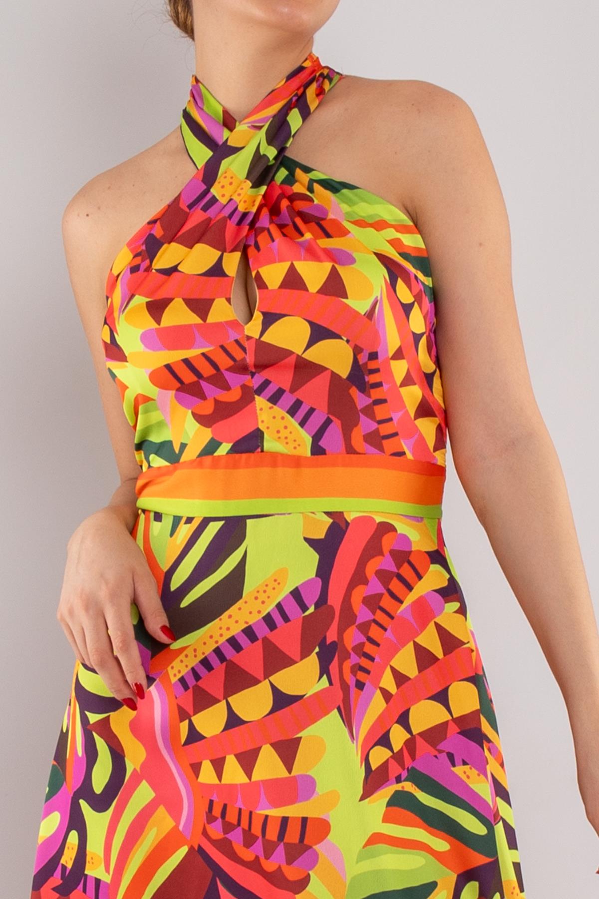 23Y2108 Cobe Renkli Çapraz Boyundan Askı Kısa Saten Elbise