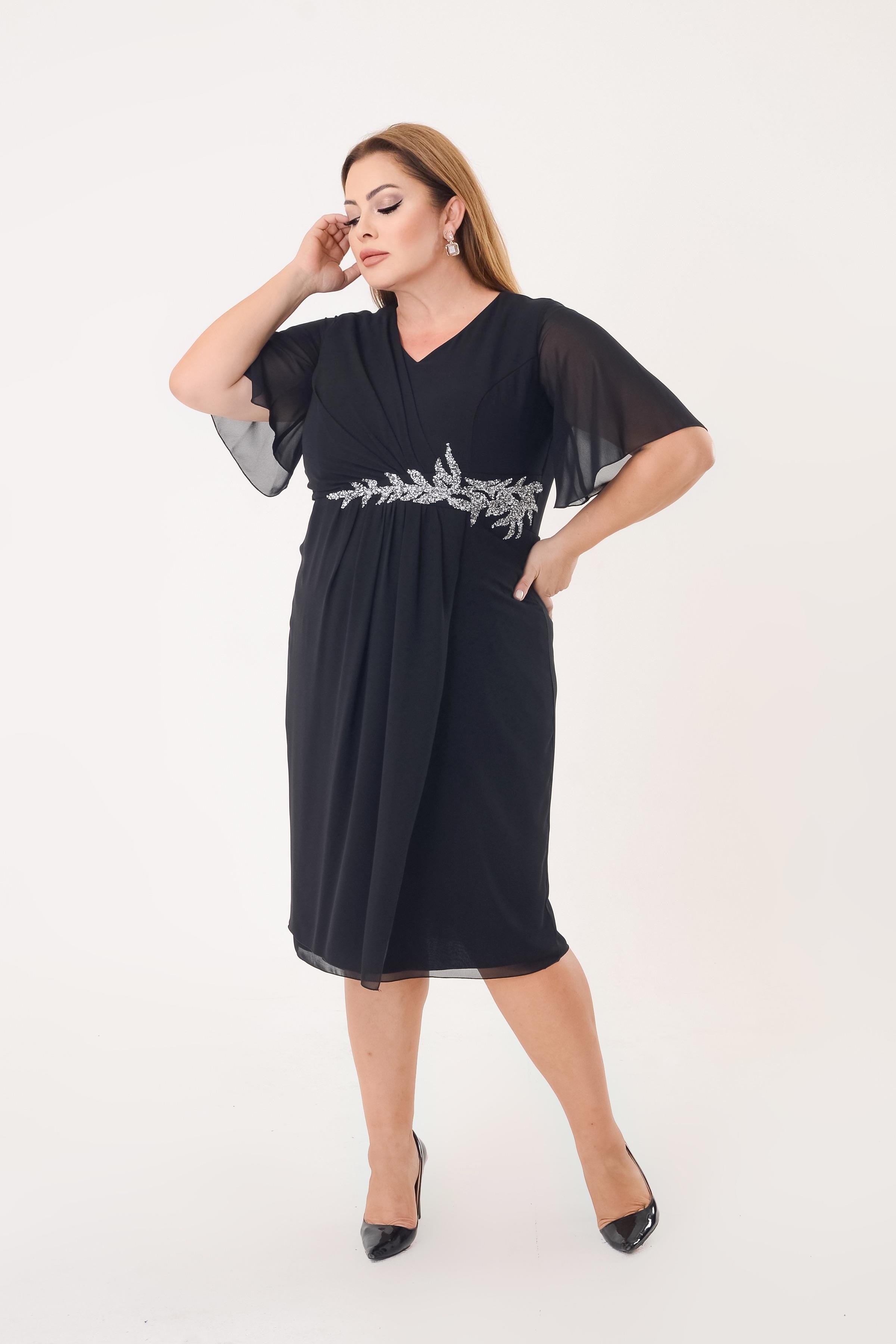 2438 Büyük Beden Beli Taşlı Vyaka Kısa Şifon Elbise