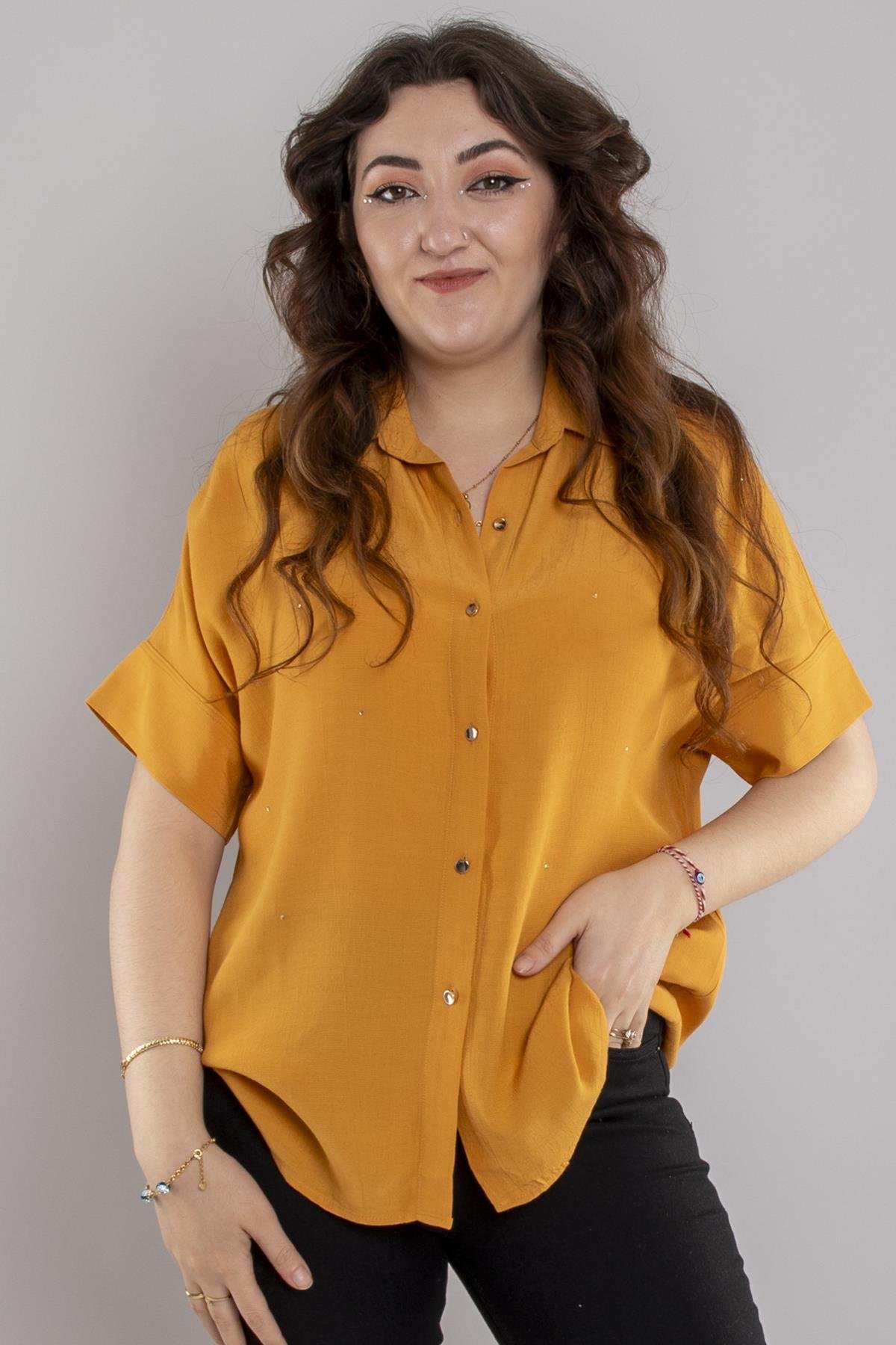 24E065 Düğmeli Düşük Kol Taşlı Viscon Gömlek