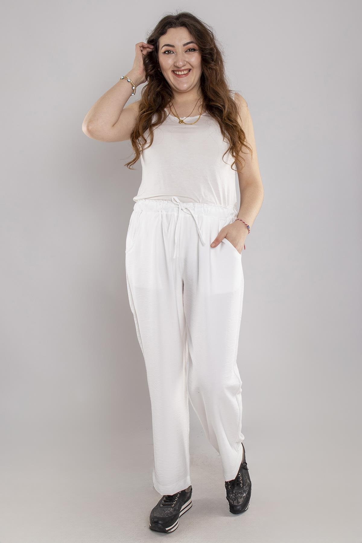 24E161 Beli Lastikli Viscon Pantolon