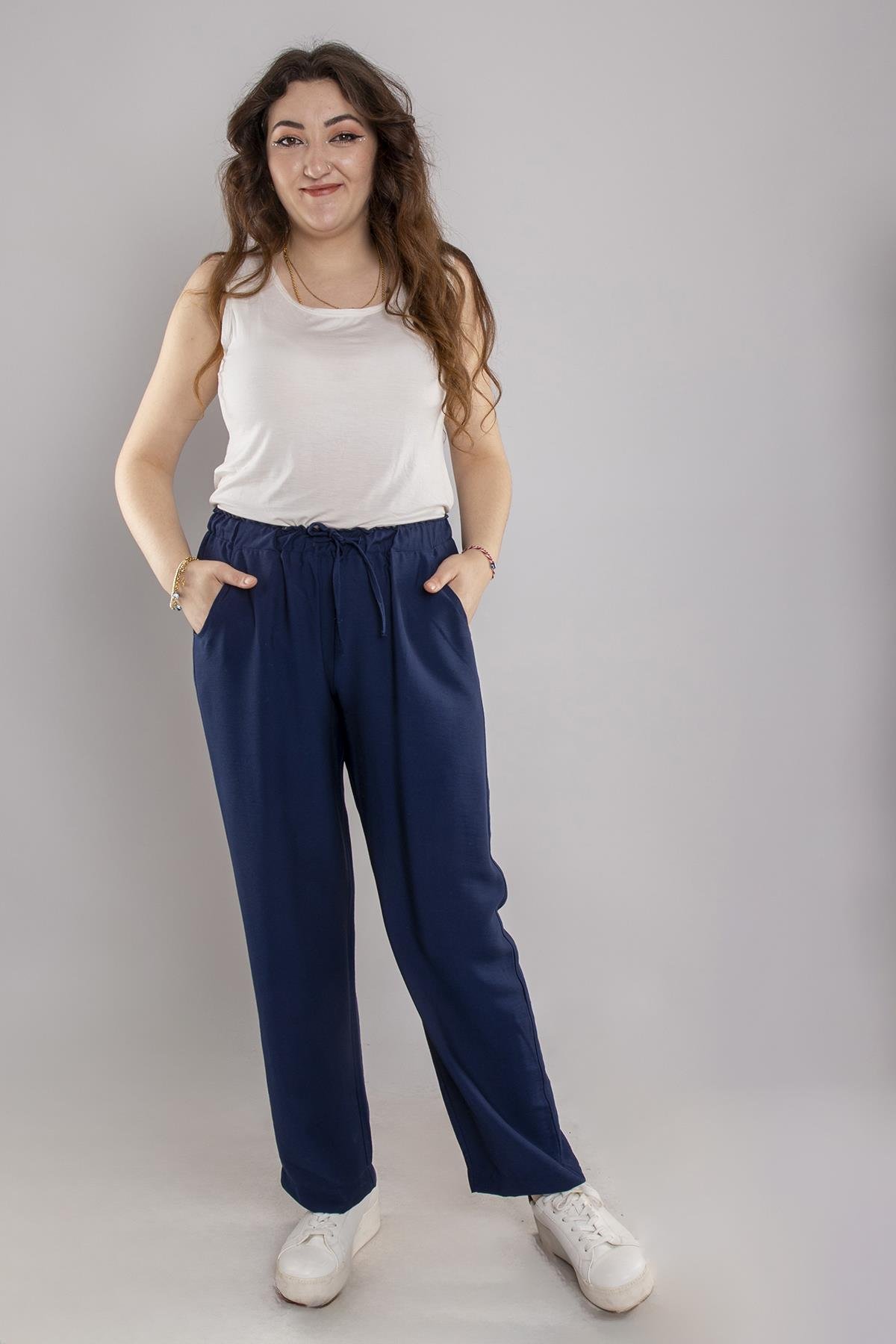 24E161 Beli Lastikli Viscon Pantolon