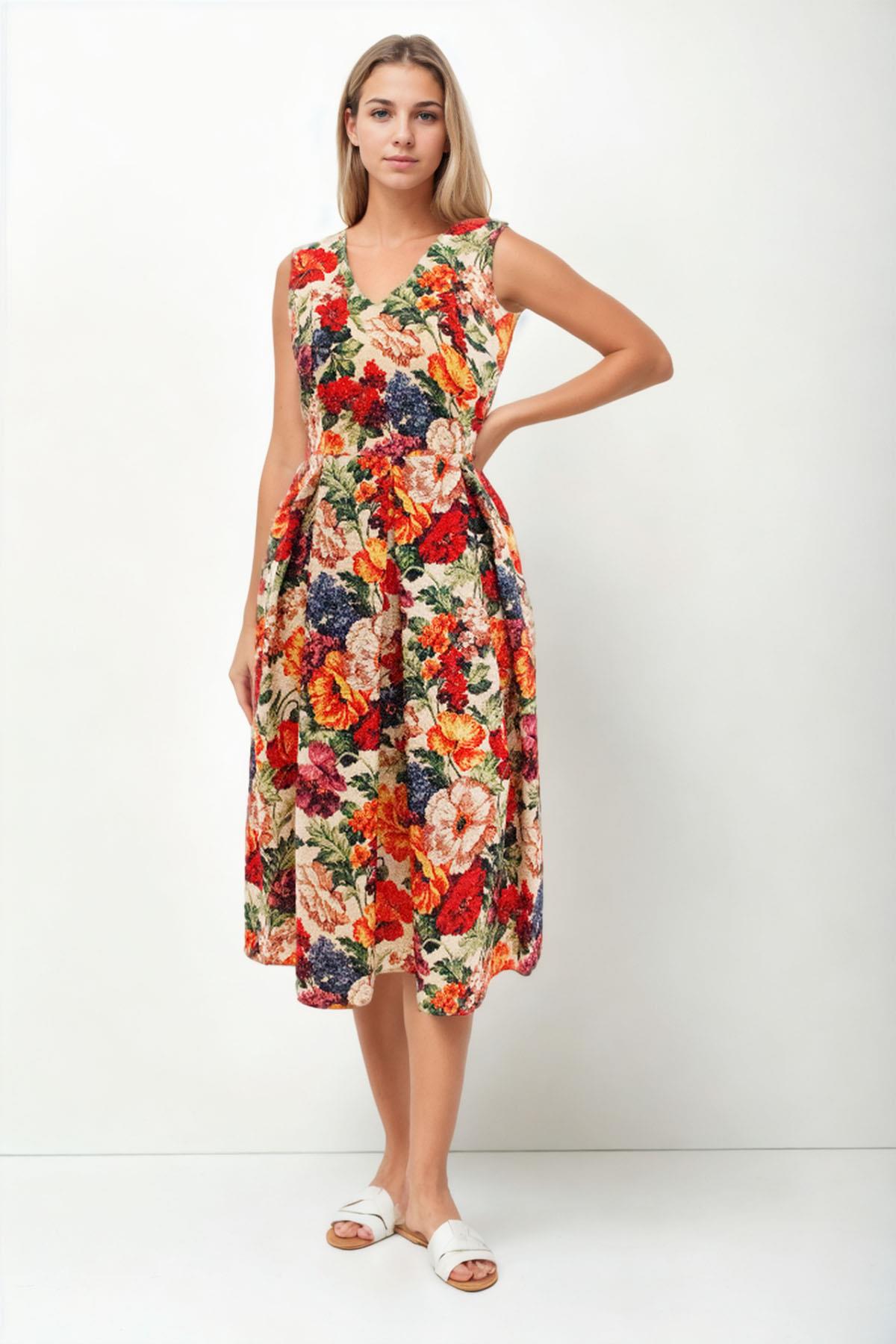 25-508 Sıfır Kol Piliseli Kuşaklı Ön Arka Vyaka Desenli Kısa Elbise