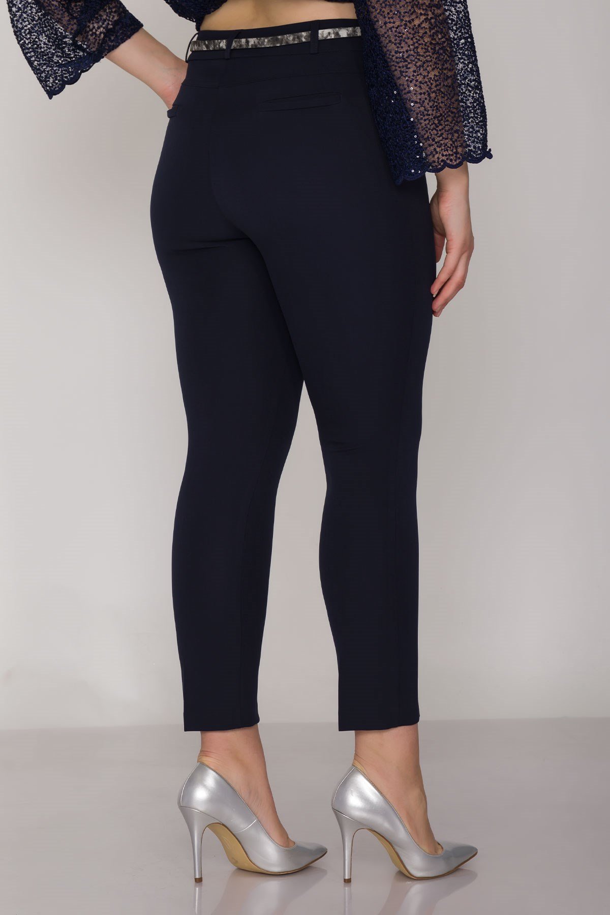 2603 BB Kemerli Pamuklu Cepli Krep Pantolon