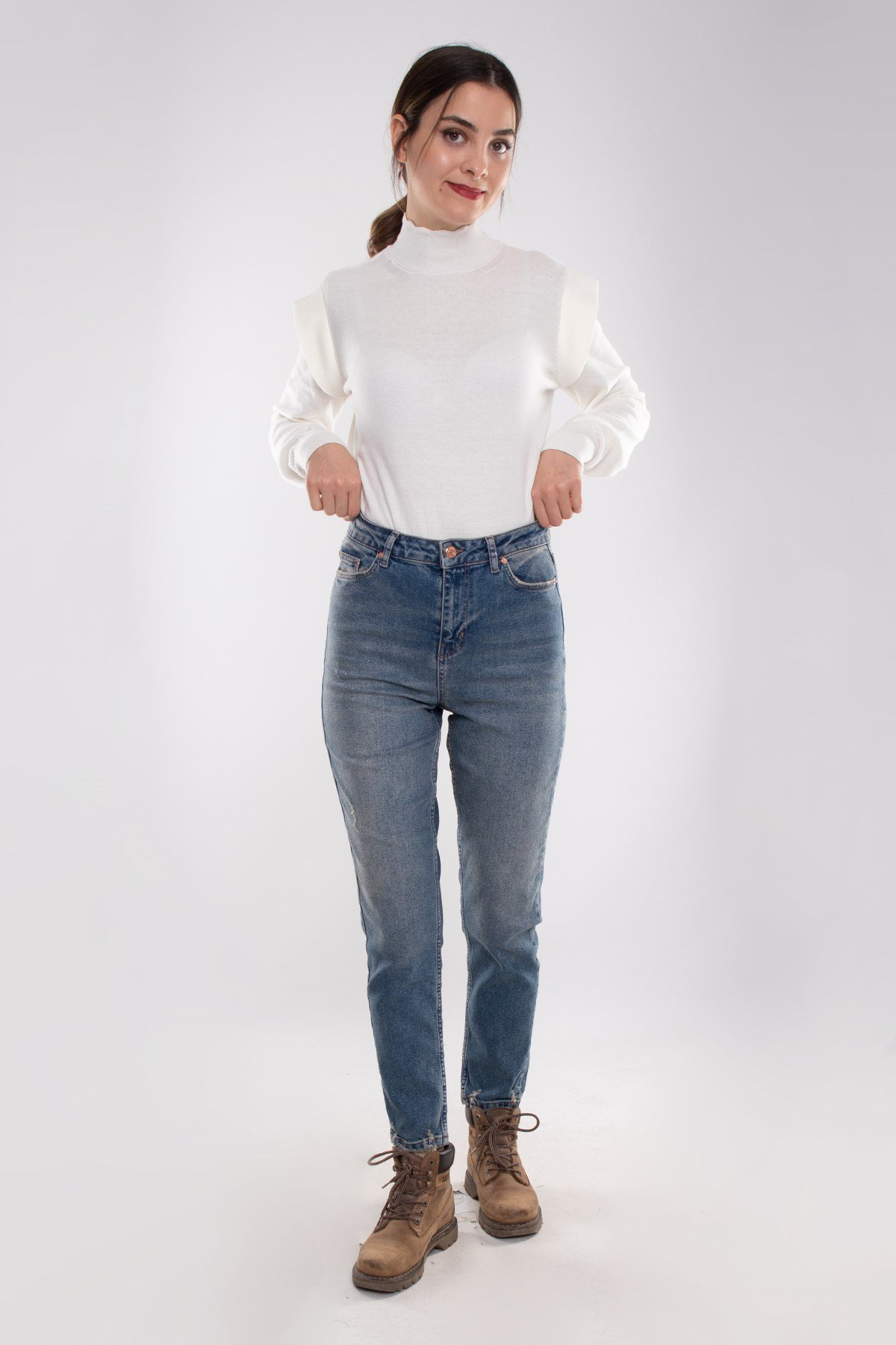 2704 Mom Comfort Yüksek Bel Paça Detaylı Kadın Kot Pantolon