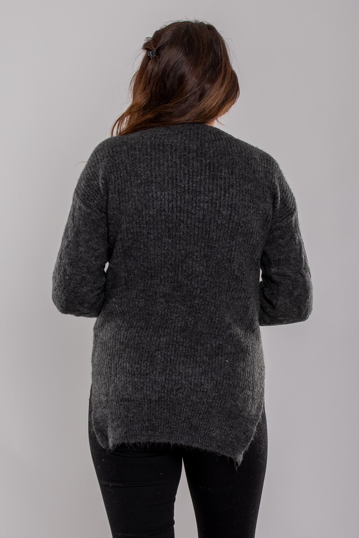 2IZ26 İzmir Bisikleet Yaka Kolları Saçlı Kazak