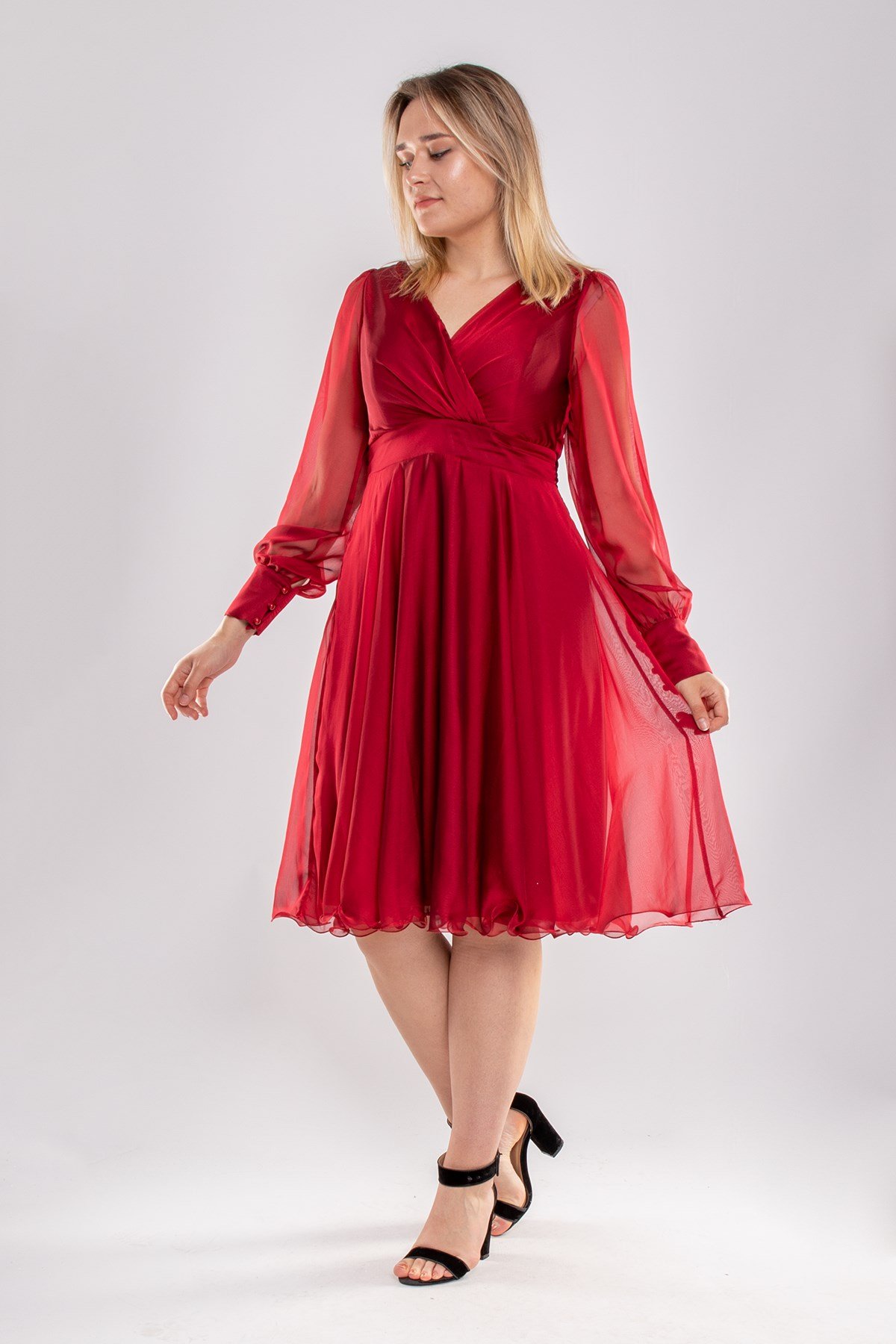 3050 Büyük Beden İpek Saten Kruvaze Yaka Uzun Tül Kol Kısa Kloş Elbise