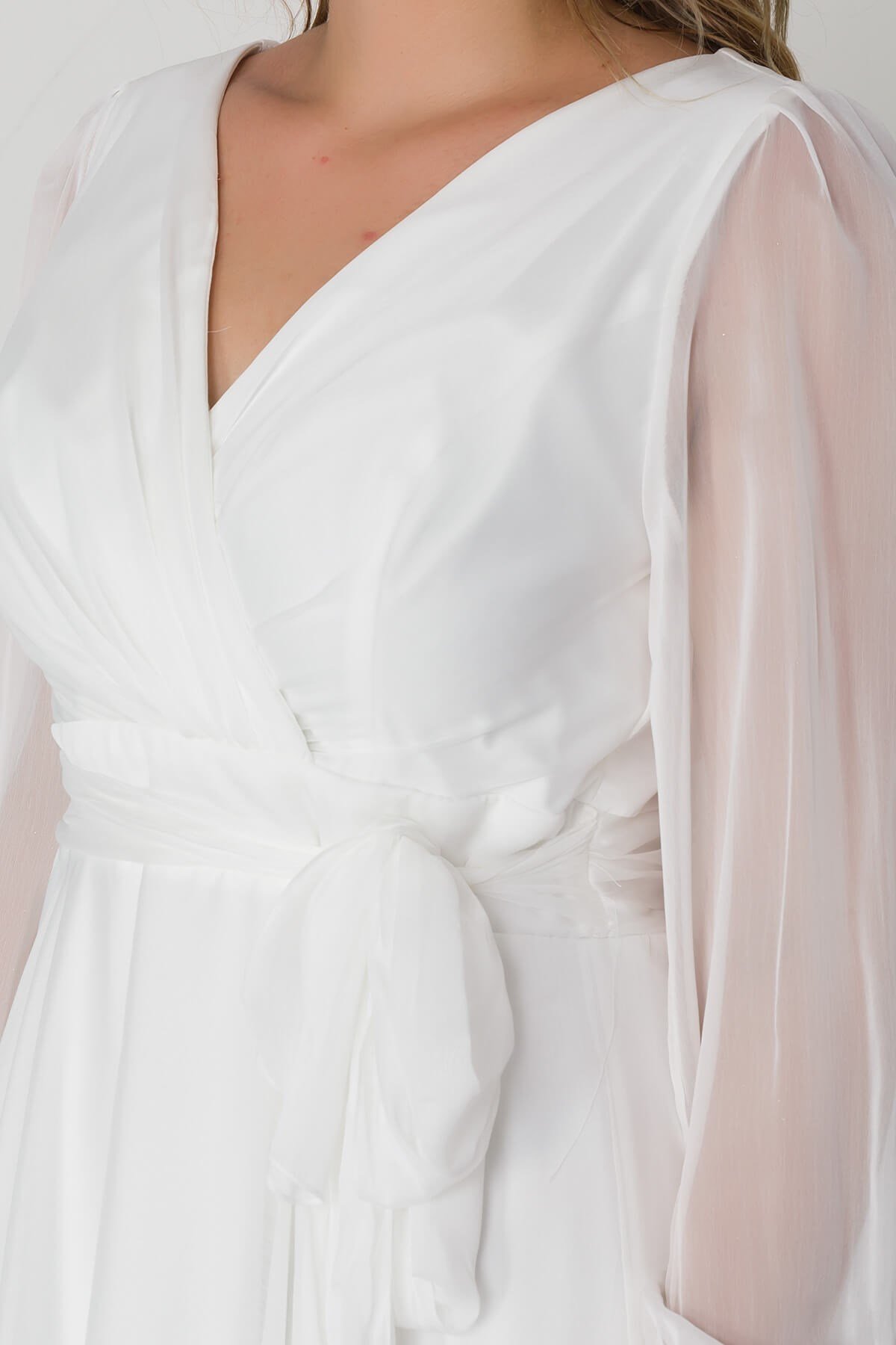 3050 Büyük Beden İpek Saten Kruvaze Yaka Uzun Tül Kol Kısa Kloş Elbise