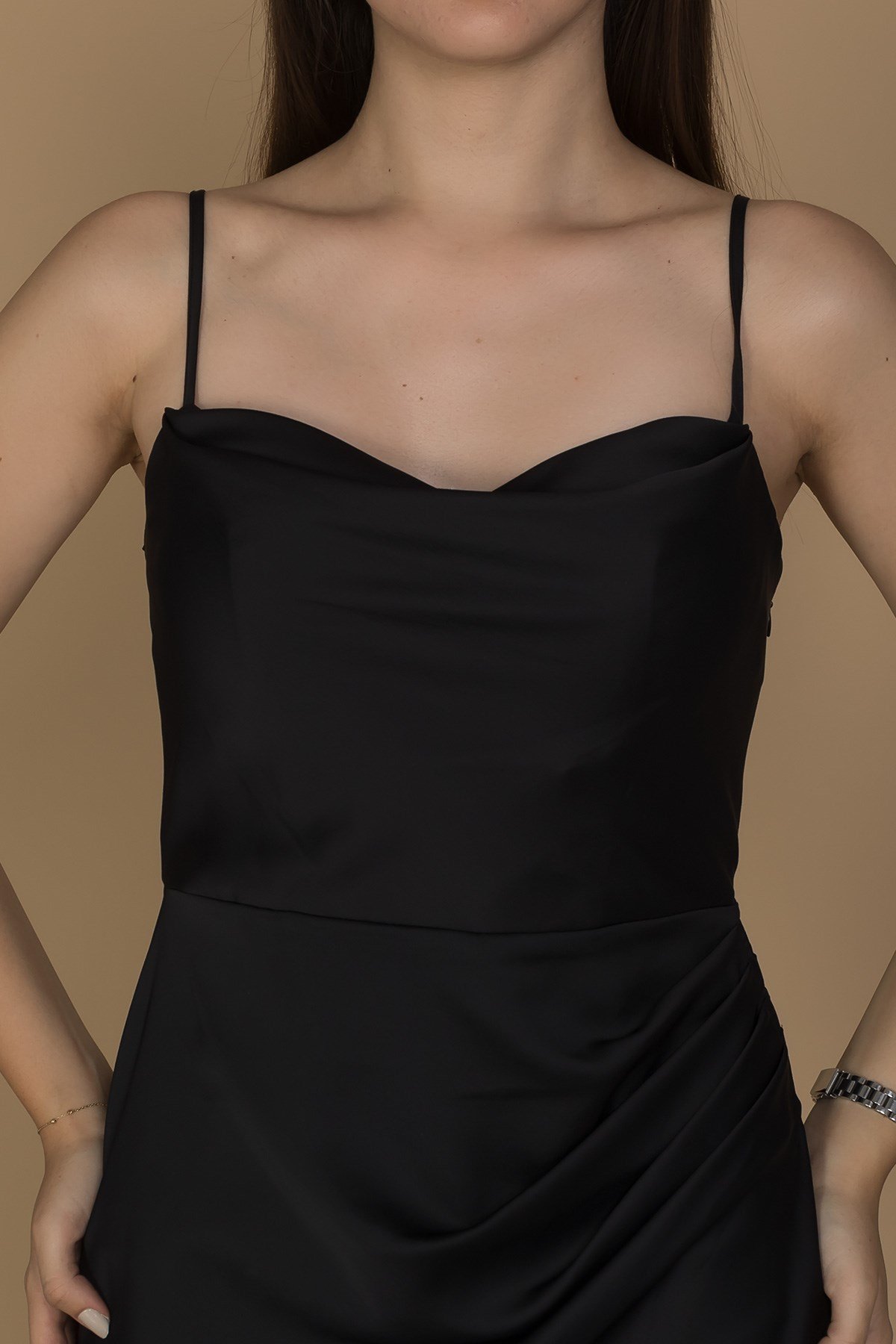 3060 KB İp Askılı Yanı Drape Önü Kapaklı Midiboy Kısa Elbise