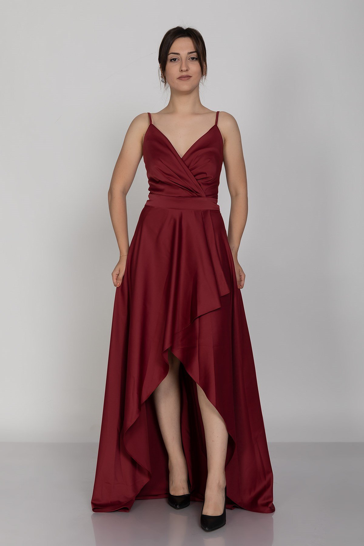 320 Önü Drapeli Asimetrik Kesim İp Askı İpek Saten Uzun Abiye