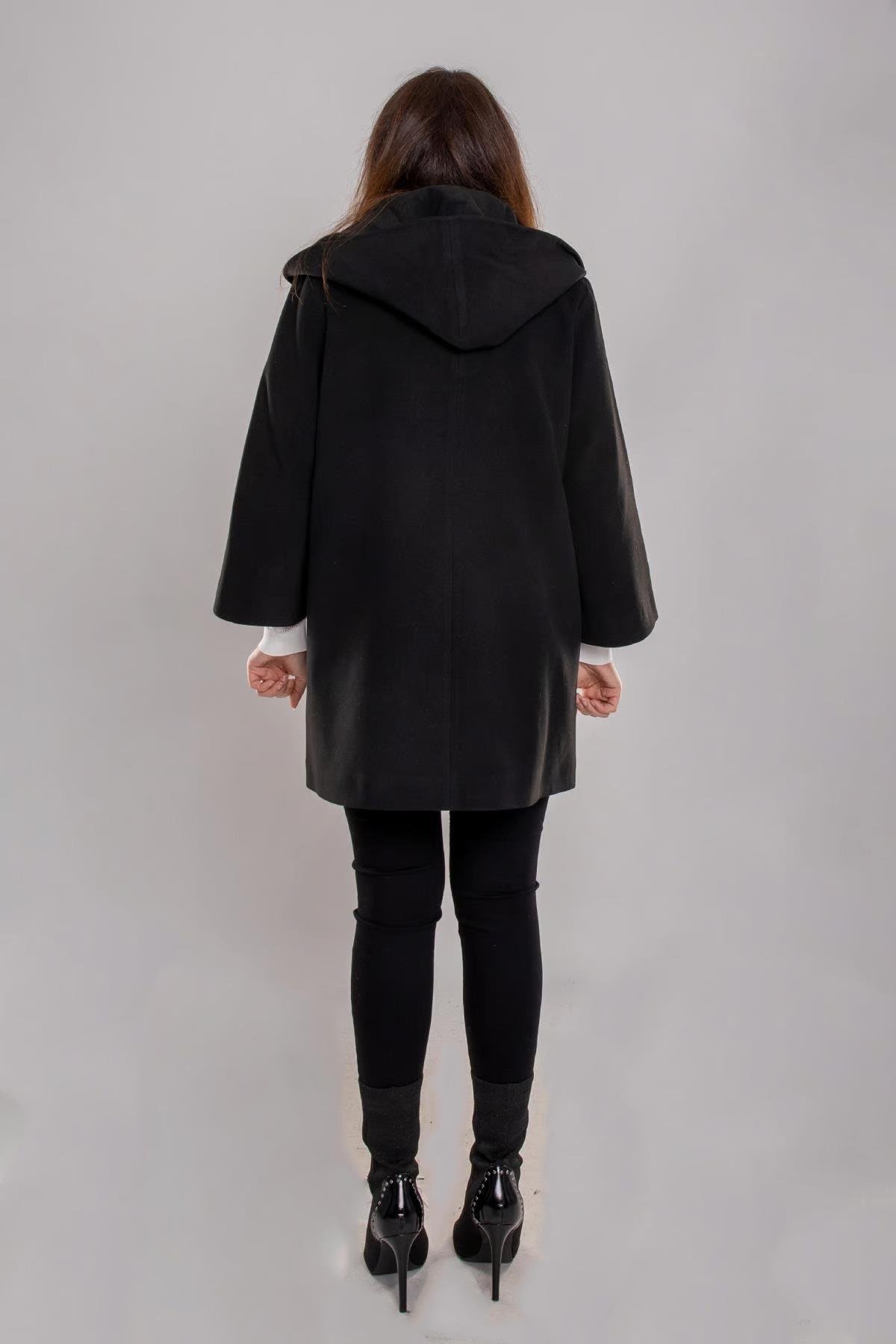 3359 Büyük Beden P.M. Kapüşonlu Üst Cep Tek Düğme Kısa Kaşe Kaban