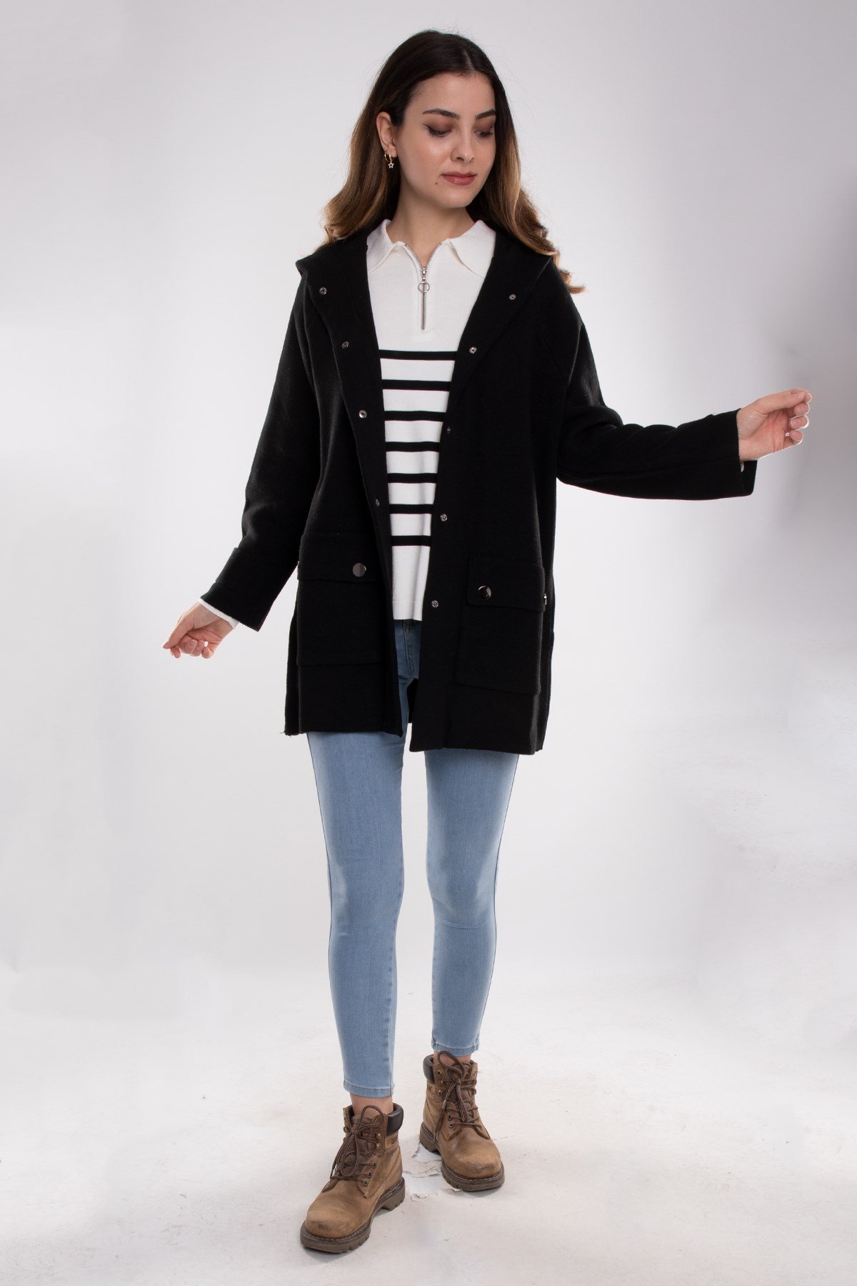 34244 Kapüşonlu Cepli Gold Düğme Yünlü Kadın Triko Ceket