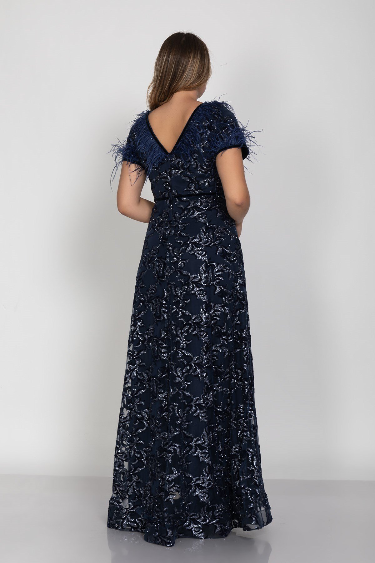 3438 Büyük Beden Ön Arka Vyaka Tüylü Flok Yaprak Baskılı Uzun Elbise