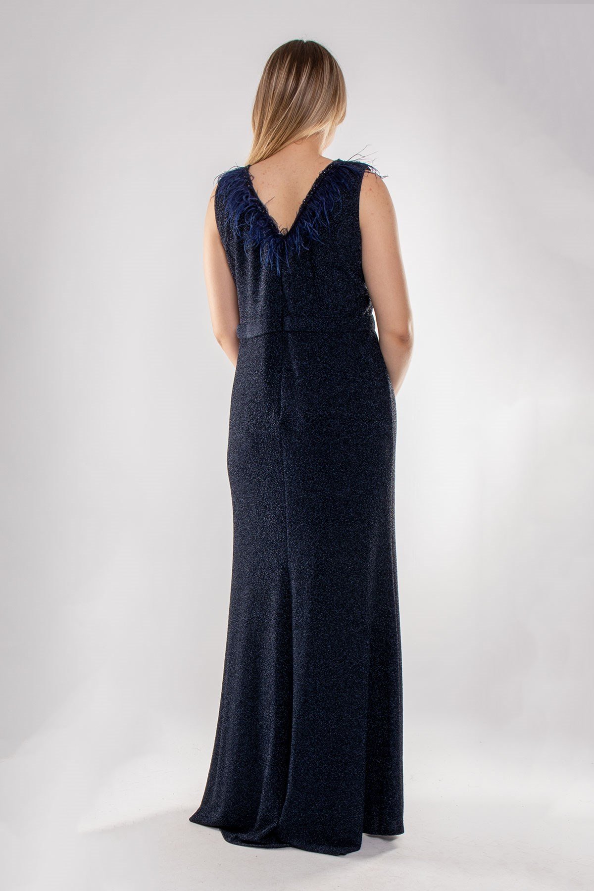 3472 Omuz Tüylü Beli Kemerli Yaka Taşlı Büyük Beden Sim Uzun Elbise