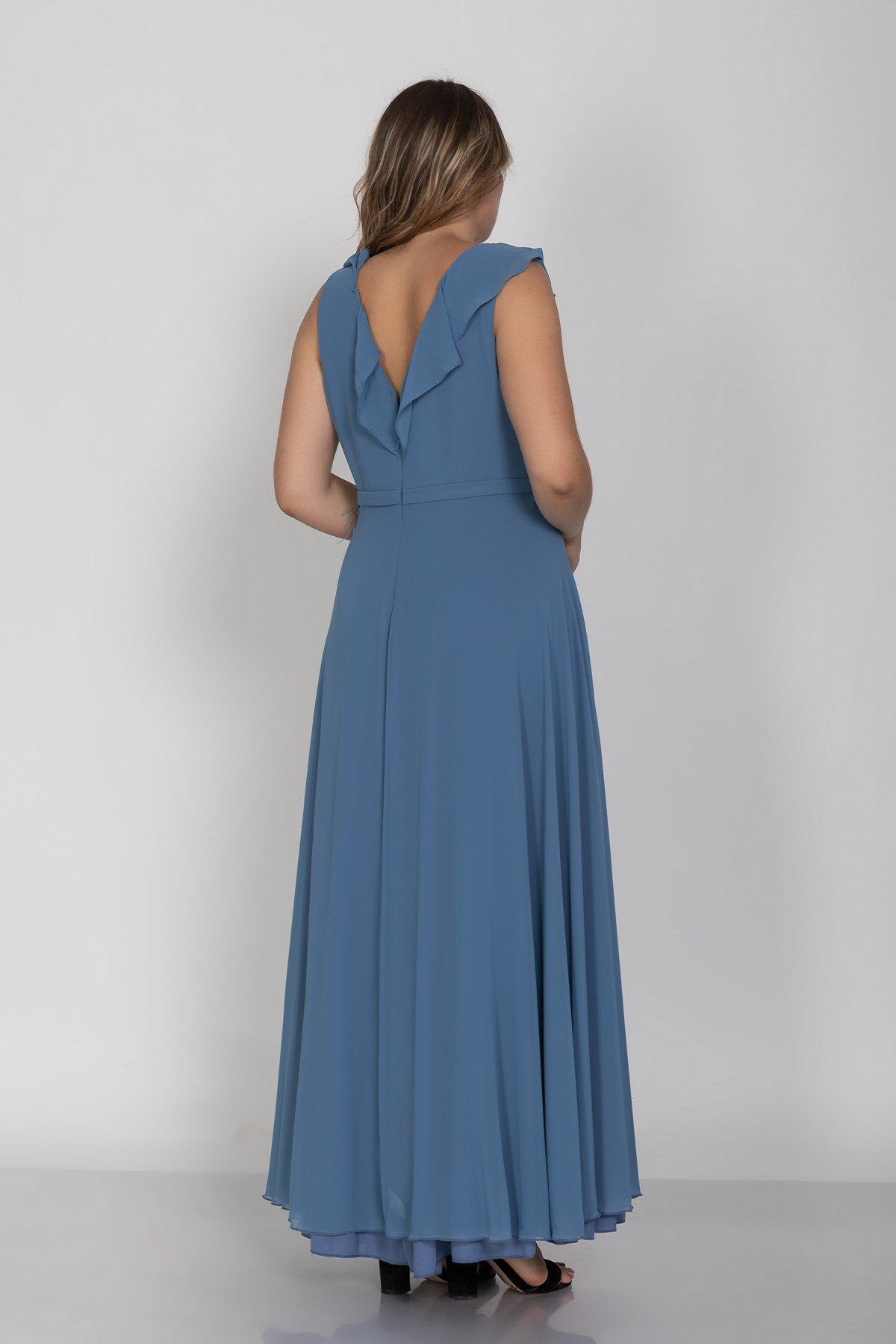 3507 Büyük Beden Fırfırlı Ön Arka Vyaka Çiçek Detaylı Krep Şifon Uzun Elbise