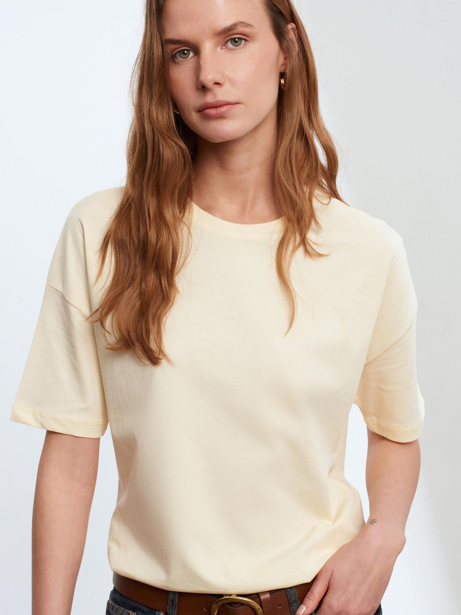 3683 Bisiklet Yaka Basic Pamuk Kadın Tshirt