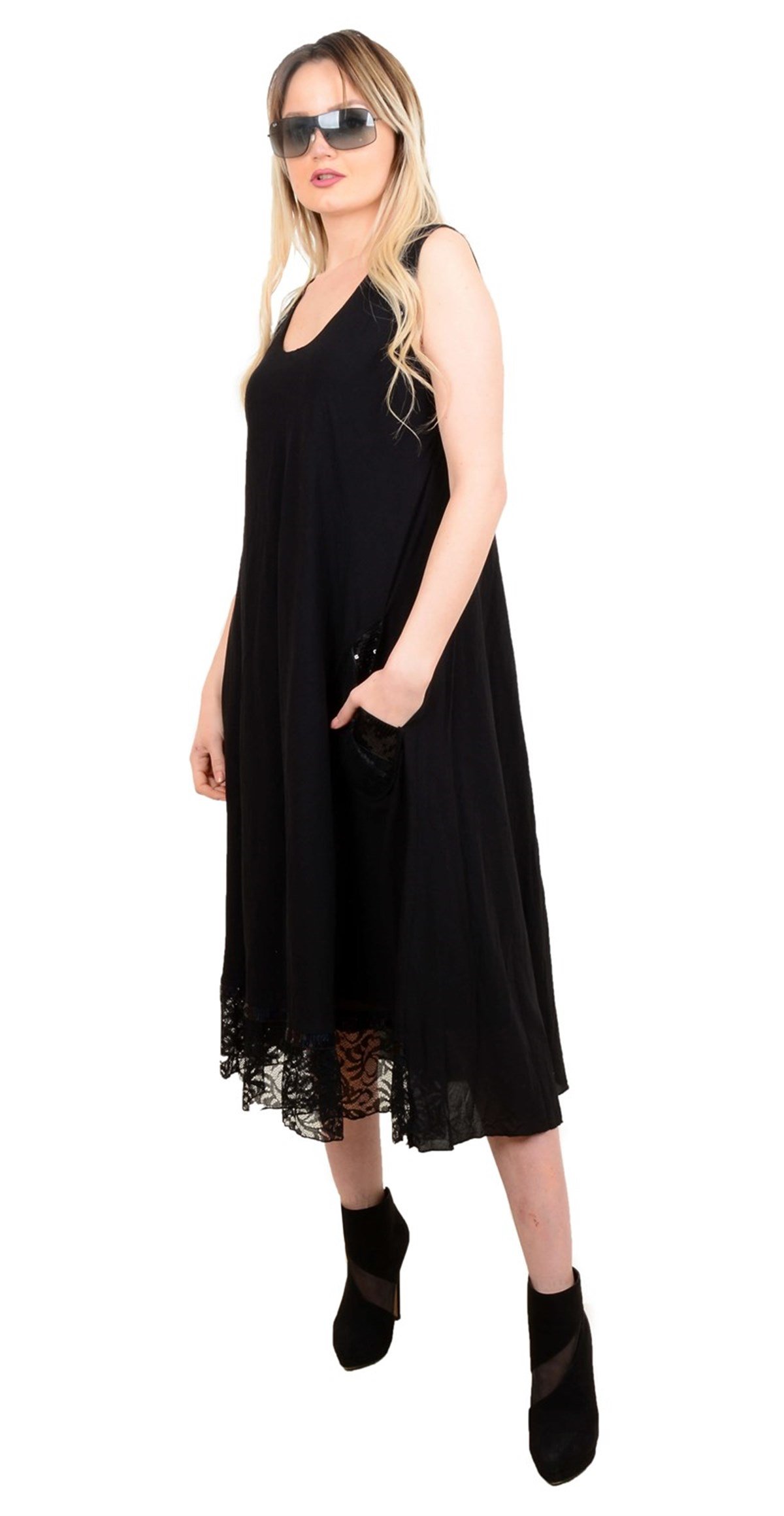 3733 BB Eteği Dantel Pul İşlemeli Otantik Elbise