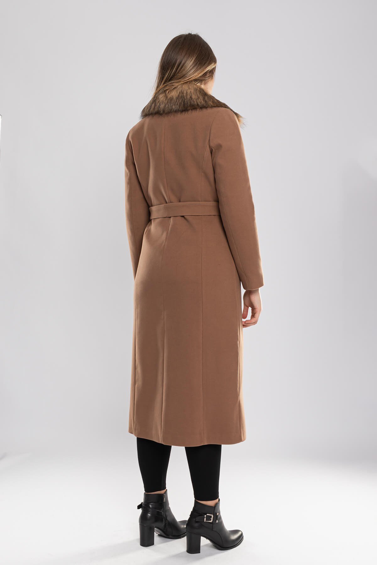 3741 Büyük Beden P.M Bebe Yaka Kürklü Düğmeli Kadın Kaban