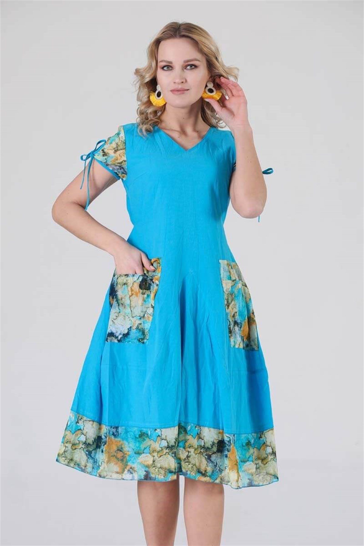 3796 BB Kısa Kollu Cep Yamalı Desenli Pamuklu Otantik Elbise