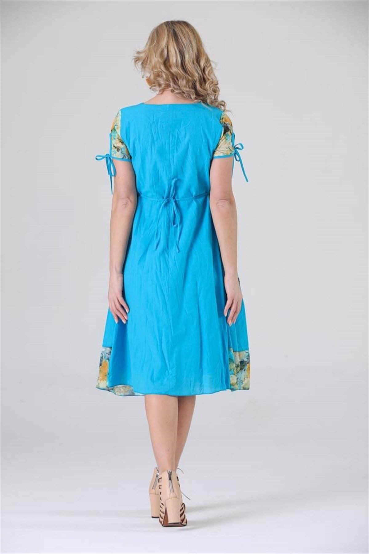 3796 BB Kısa Kollu Cep Yamalı Desenli Pamuklu Otantik Elbise