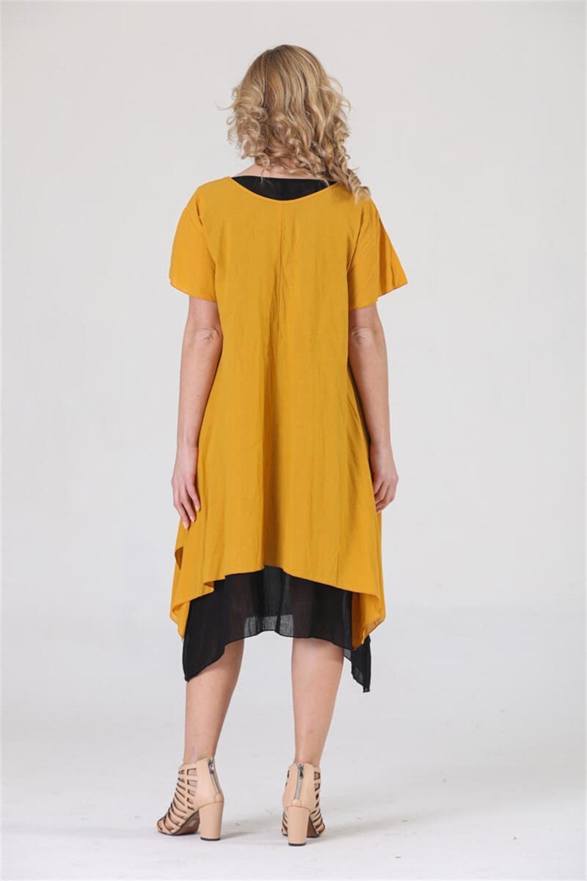 3815 BB Kanaviçe İşli Eteği KatKat Kısa Kol Pamuk Otantik Elbise